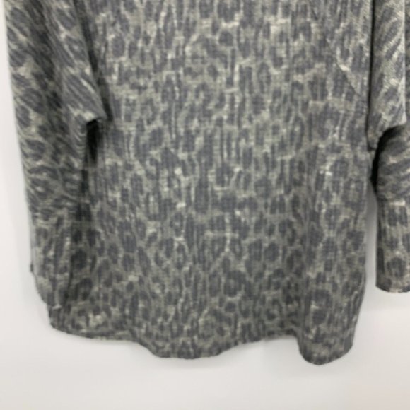 LuLaRoe Sweater Gray Animal Print Cowl Neck Pullover Leopard NWT - Picture 10 of 10
